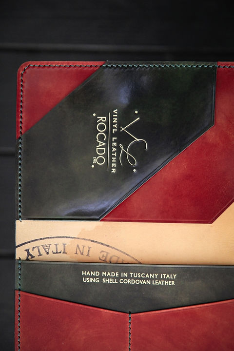 Shell cordovan Passport holder